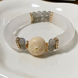 ✨ Gray Labradorite & Clear Quartz Half Bangle | Cream Bao